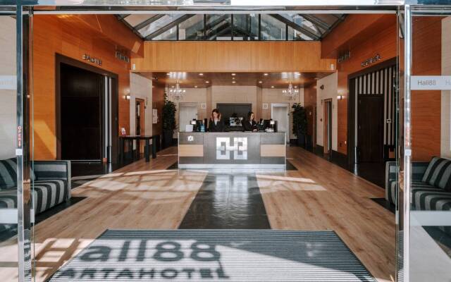 Zenit Aparthotel Hall88