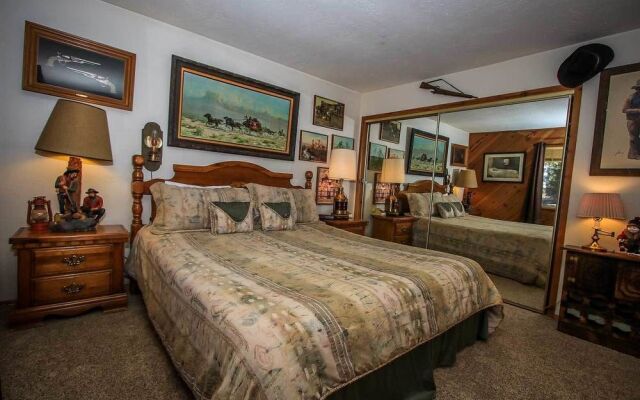 Popko's Place 1426 by RedAwning