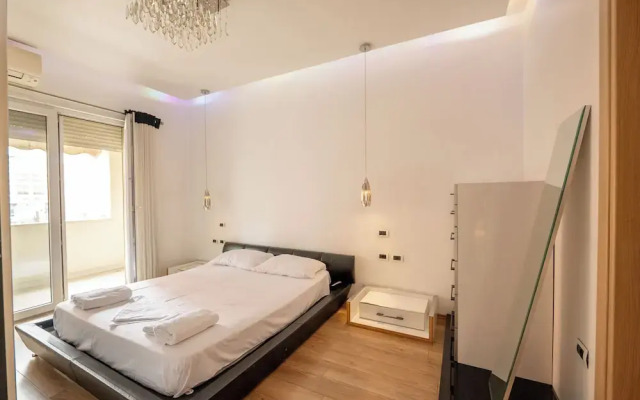 Tirent Apartment-Spacious 2-Bedroom Stay in Delijorgji Tirana