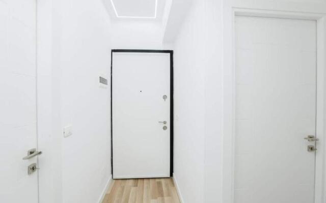 Miku Apartment-Incredible City View 2Bd Apartment at Myslym Shyri