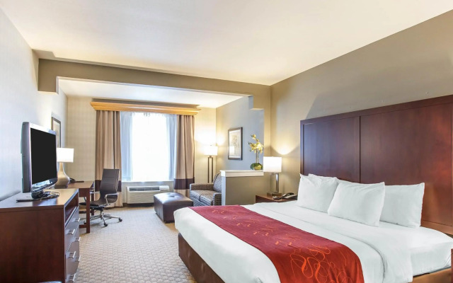 Comfort Suites Airport Tukwila Seattle