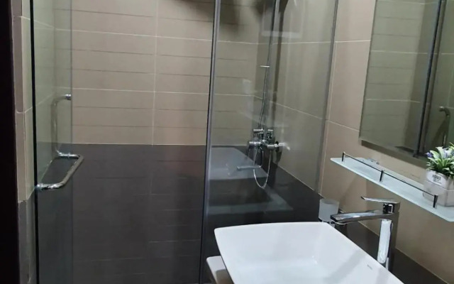 The Edge Luxury Apartment