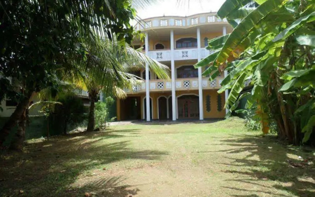 Vista Moon Lanka