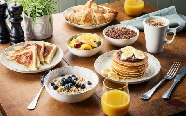 Premier Inn Milton Keynes - Willen Lake