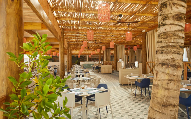 Bahia Principe Luxury Esmeralda - All Inclusive - Newly Renovated