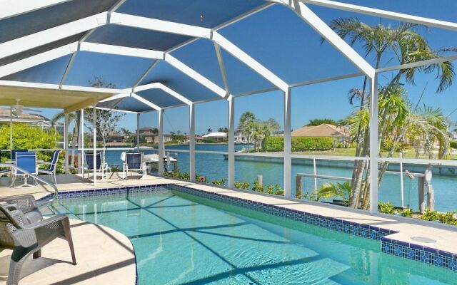 Pet-friendly Home With Southern Exposure and Pool