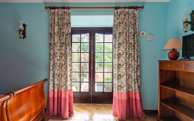 Oliveiras House (CLE150)