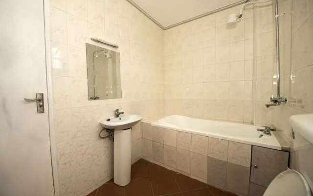 House Karakara - Adults Only (Adults only)