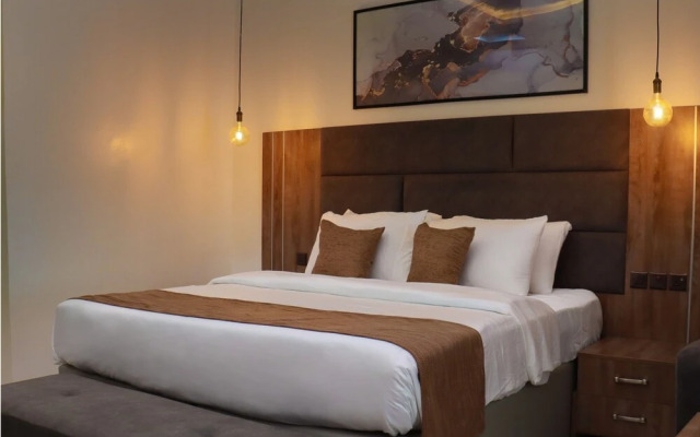 Huxton Hotel