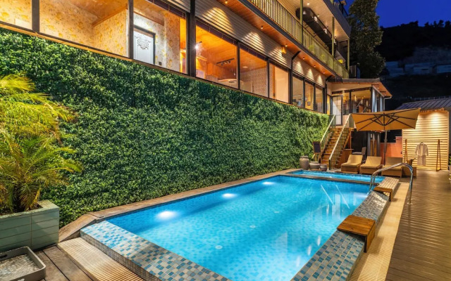 The English Country House