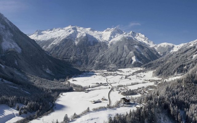 Chalet in ski Area Hochkrimml - Zillertal Arena