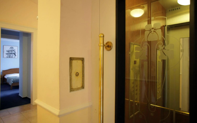Anna Hotel