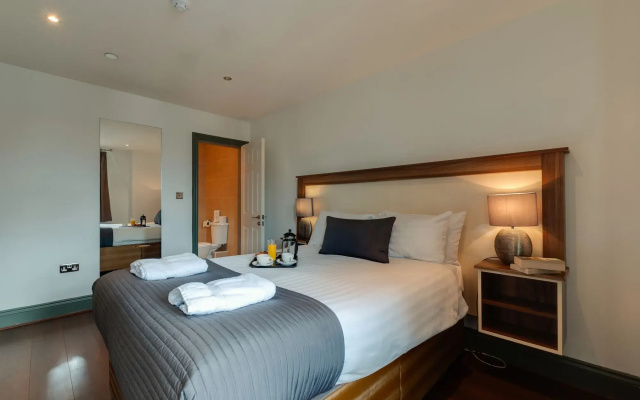 Base Serviced Apartments - Sir Thomas Street