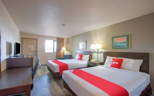 OYO Woodland Hotel and Suites