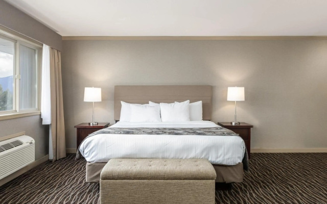 Prestige Radium Hot Springs Resort, WorldHotels Crafted