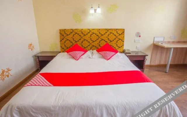 OYO Zhuji Pingle Hotel (Triangle Square)