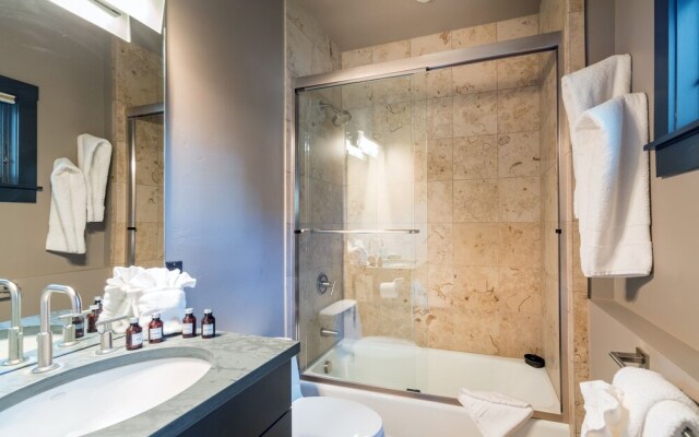 Town Jewel by Exceptional Stays