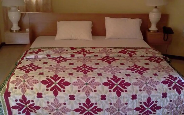 Meridian Drive Hotel