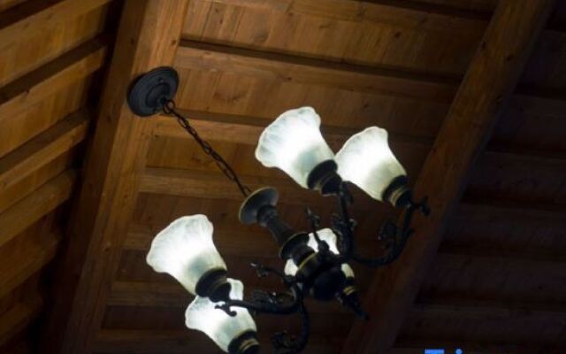 Yinuo Family Inn, Jixian County