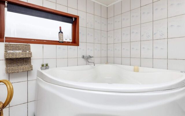 8 Person Holiday Home in Oksbol
