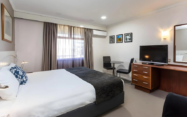 Country Comfort Amity Motel