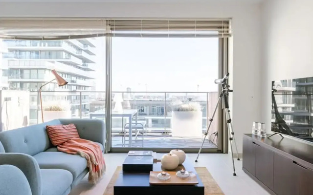 Brand new Apartment With Terrace in Sky Garden