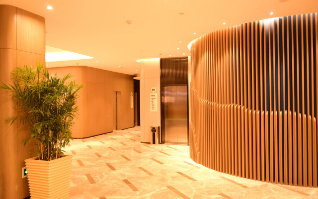 Holiday Inn Express Lhasa Potala Square