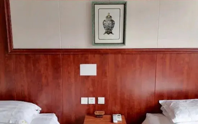 Fuji Hotel (Urumqi Medical College Branch)