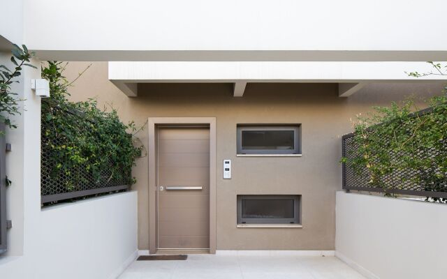 Elaia Luxury Suites
