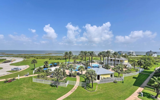 Pointe West Family Retreat: Balcony & Ocean Views!