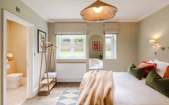 Tyndall's Park - Your Apartment