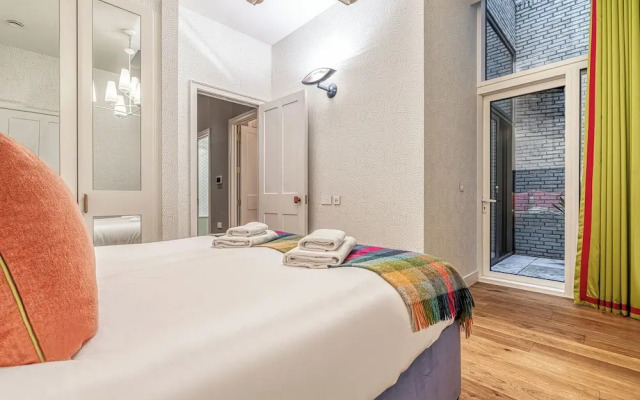 Luxury flats near Big Ben and London Eye