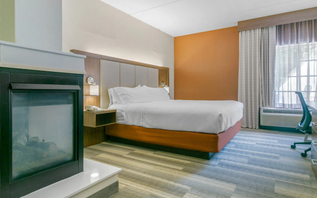 Holiday Inn Express And Suites Mount Arlingto