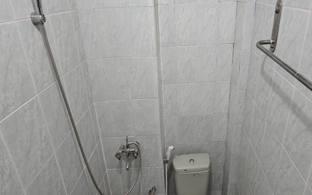 OYO 2057 Hotel Kharisma