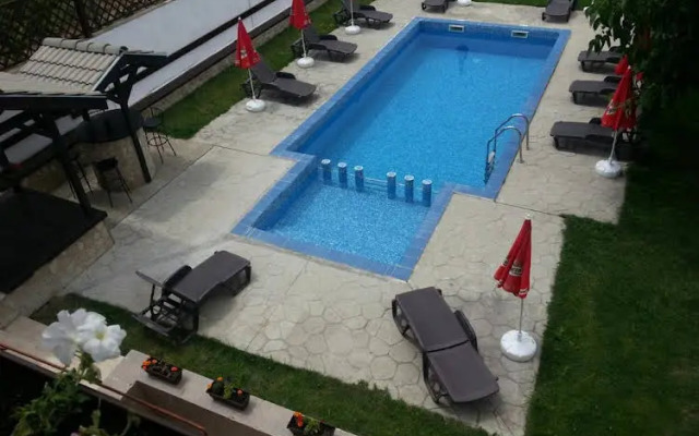 Asya Guest House