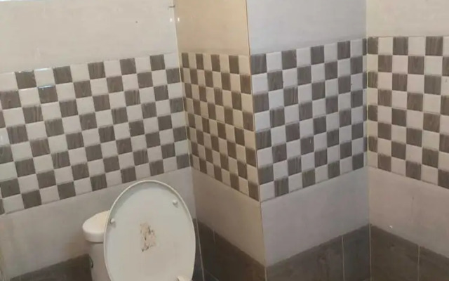 iROOMZ Hotel Diamond Park