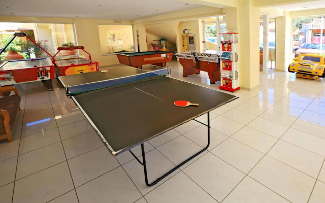 Menia Beach Hotel