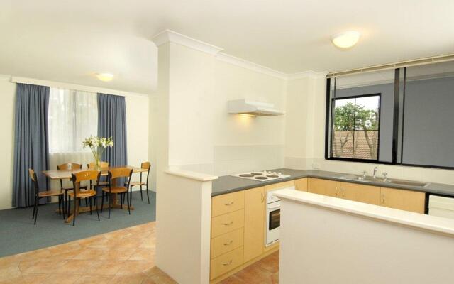 Lodestar Waterside Apartments