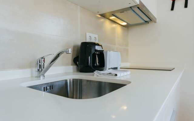 Rent4Rest Mouraria Lisbon Apartments
