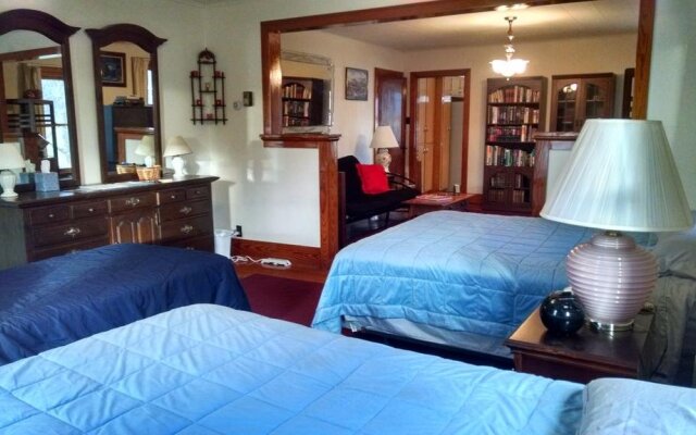 Fish & Loaves Bed and Breakfast