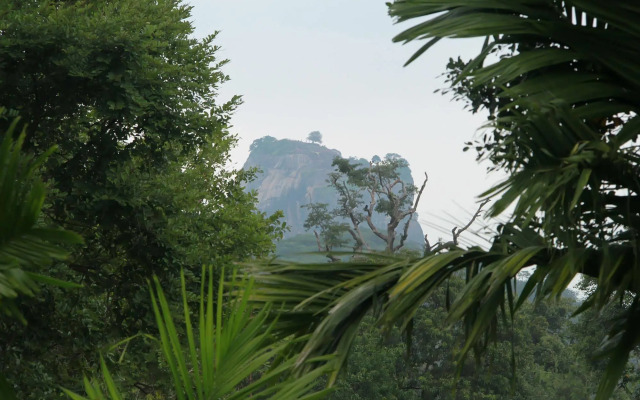 Hotel Wewa Addara