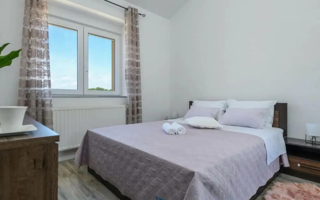 Boky Comfortable Holiday Residence