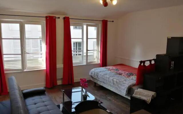 STUDIO 31 cosy dans le centre de LIMOGES