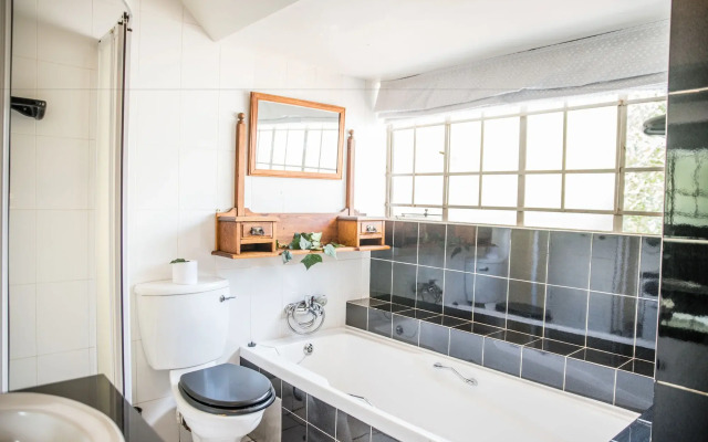 5th Avenue Gooseberry Guest House