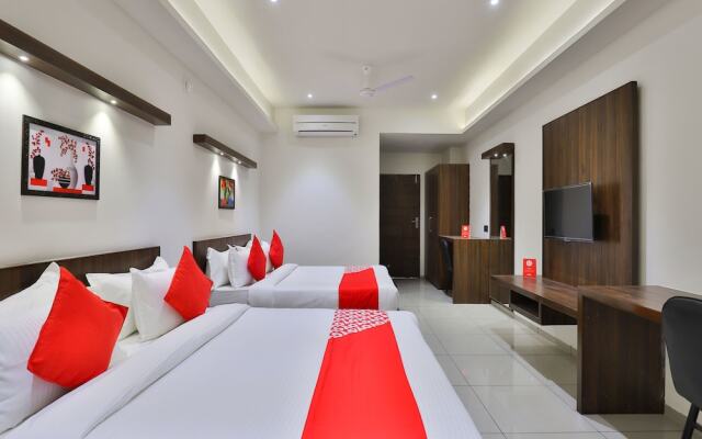 OYO 16604 Hotel Sparsh Inn