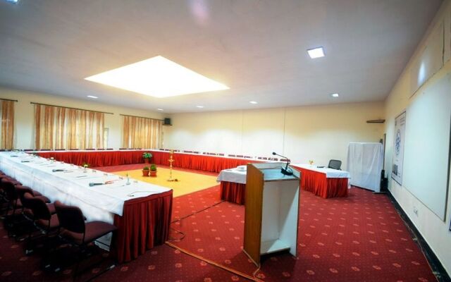 Hotel Shree Sai Sangam Delux