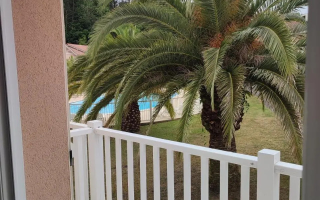 Petit oasis avec piscine