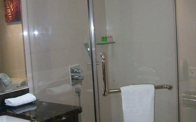 YiFeng Hotel