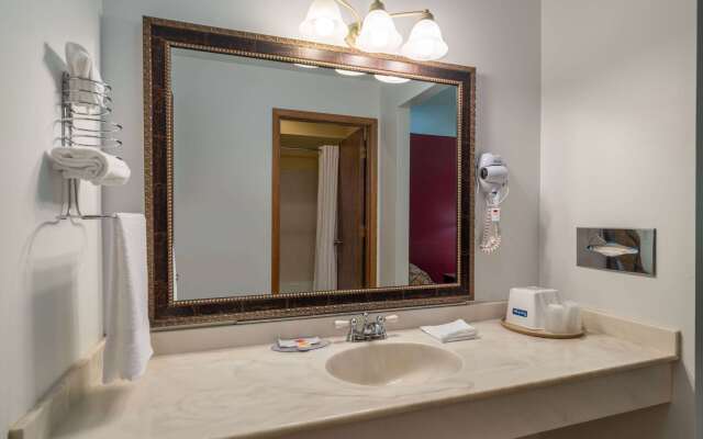 Travelodge by Wyndham Merrill