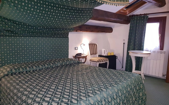 Hotel Mezzo Pozzo